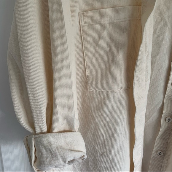 H&M Divded Corduroy Button Up Size XS - Picture 4 of 5